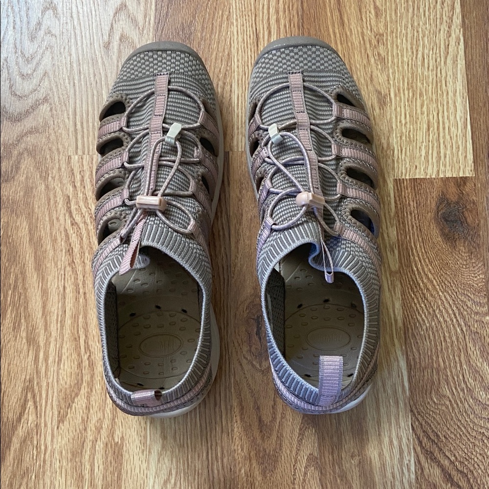 Women’s KHOMBU Aqua Trac Sport Hiking Sandals Grey & Light Pink Size 9.5